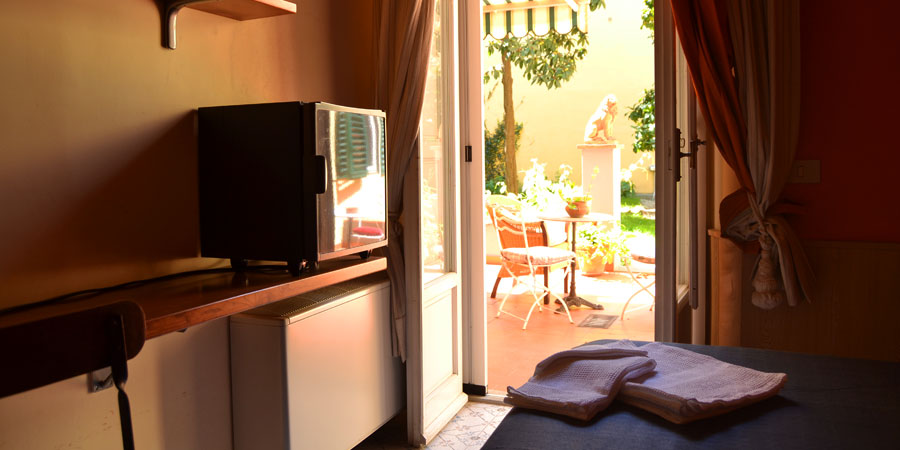 Room and garden Bed and Breakfast I 2 Leoni | Florence
